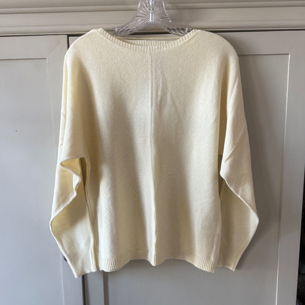 Bianco & Blu - Pastel Yellow Lightweight Sweater - NWT - Fast shipping!